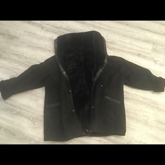 Vintage oversize Sheepskin winter coat from Paris - Picture 3 of 9